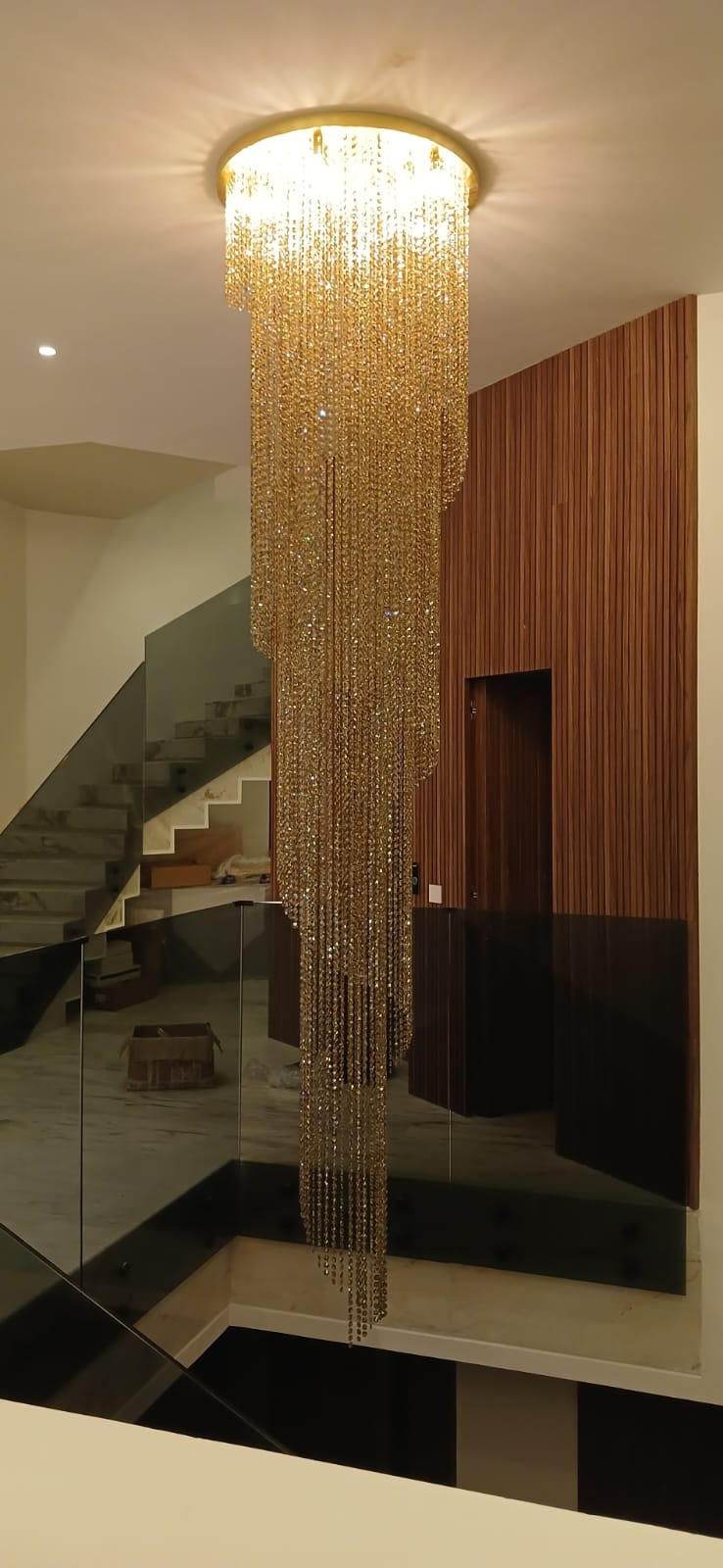 Lustre Double Hauteur en Cristal Doré 50 cm × 150 cm | Villa, Hôtel & Café